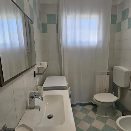דירה Veranda Quadrilocale רוסולינה מארה